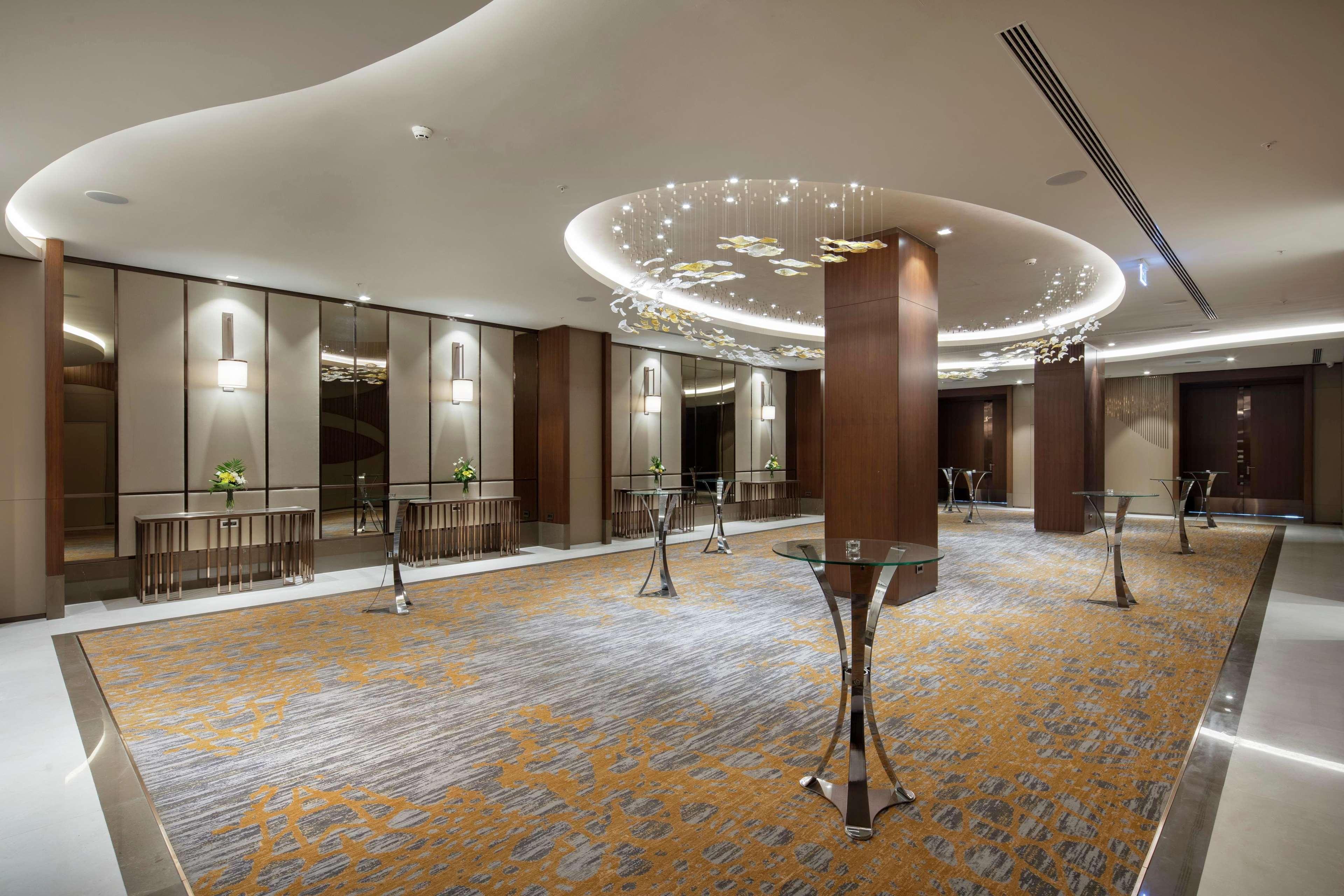 ดับเบิลทรี บาย ฮิลตัน สกอปเย Hotel สโกเปีย ภายนอก รูปภาพ The Grand Ballroom