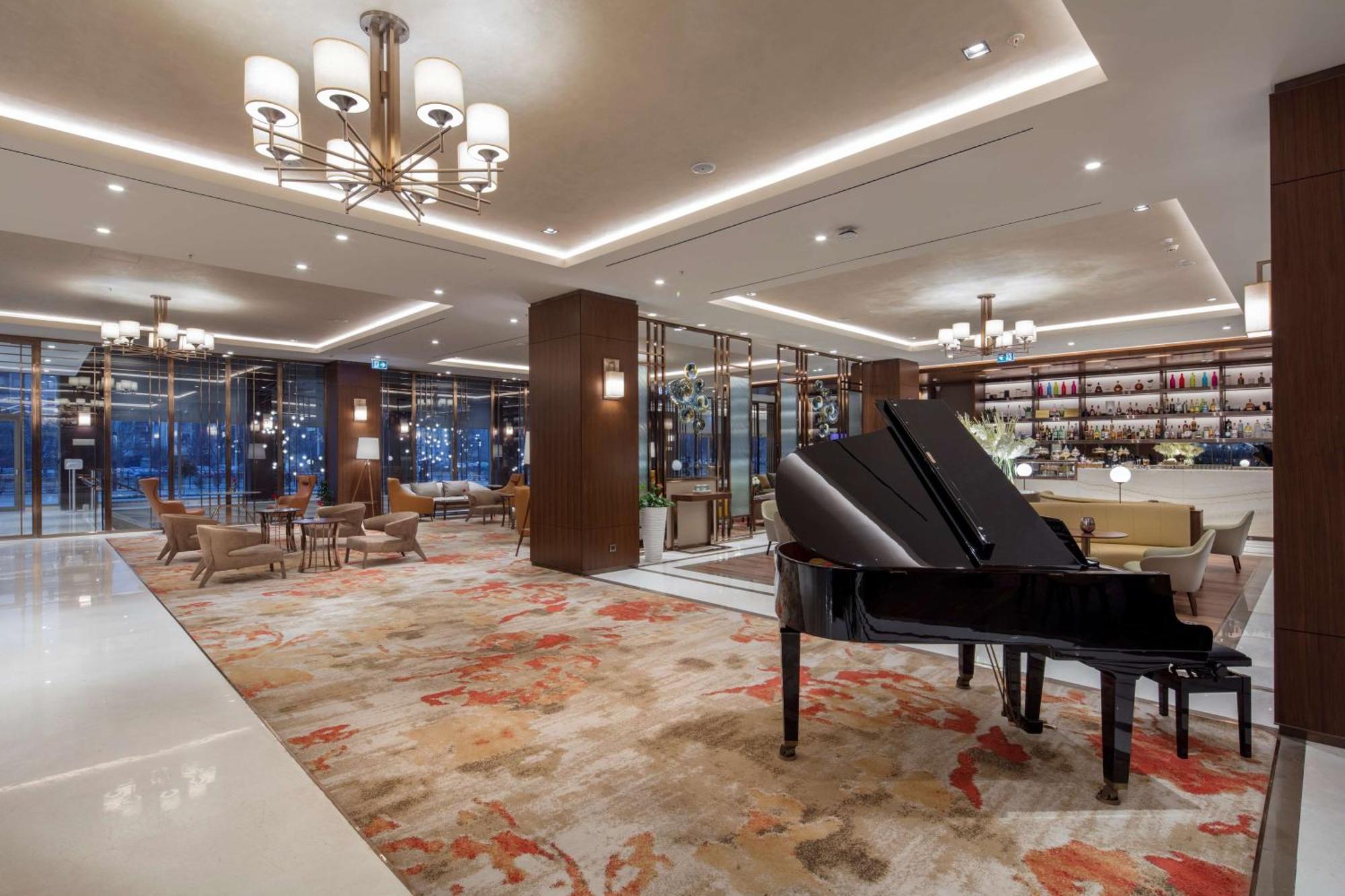ดับเบิลทรี บาย ฮิลตัน สกอปเย Hotel สโกเปีย ภายนอก รูปภาพ The Lounge at the airport