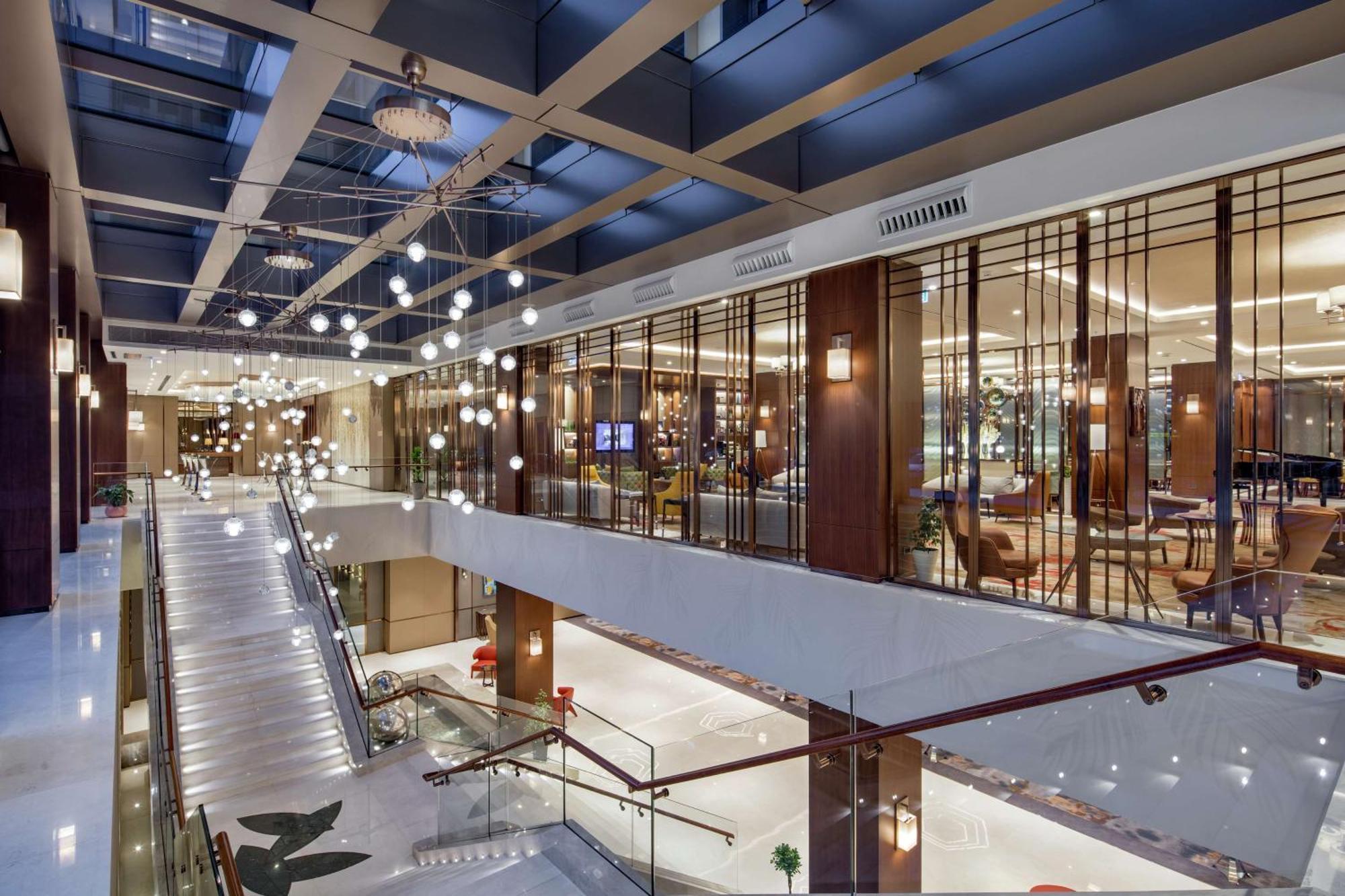 ดับเบิลทรี บาย ฮิลตัน สกอปเย Hotel สโกเปีย ภายนอก รูปภาพ The interior of the hotel